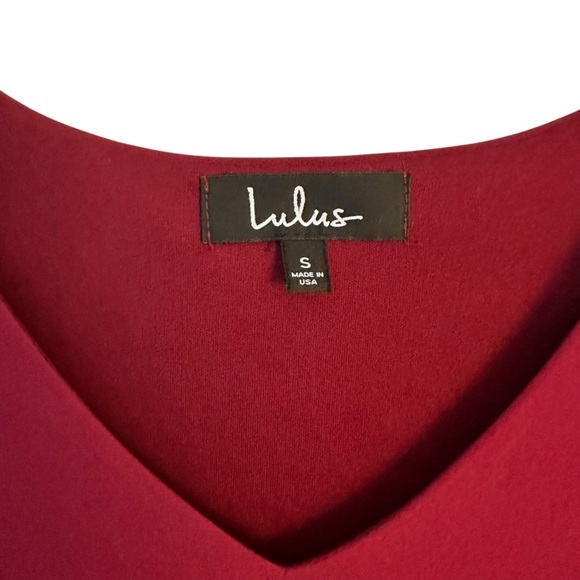 Lulu's | Elegant Burgundy V-Neck Long Sleeve Shift Dress Size Small - Picture 4 of 9